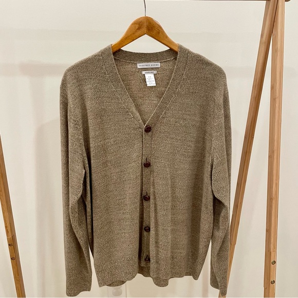 Vintage Marled V-neck Quilted Button Cardigan in Light Brown - Picture 2 of 5